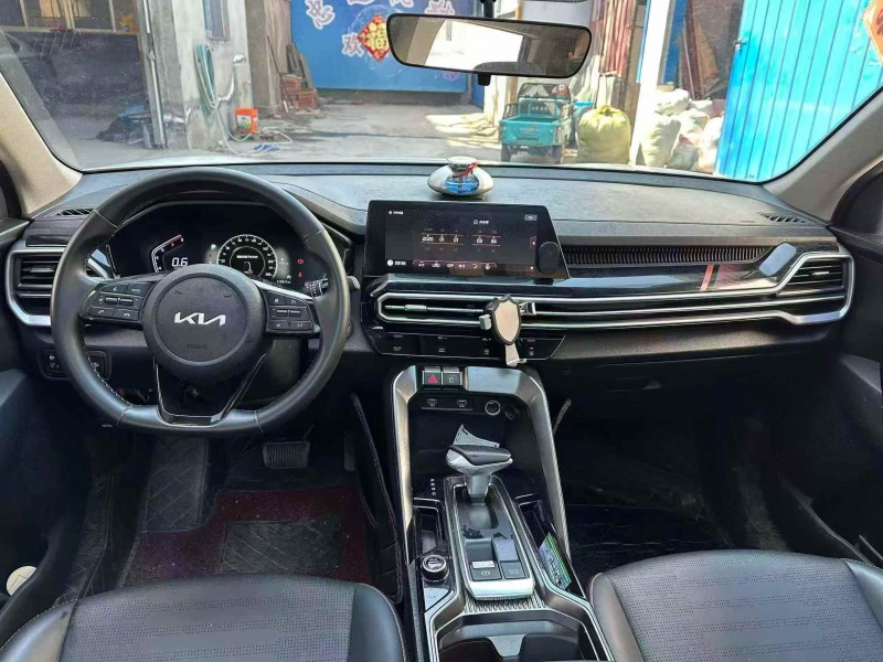 东营21年起亚智跑5