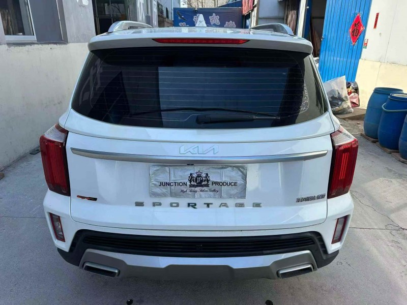 东营21年起亚智跑8