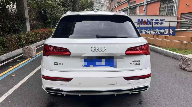 金华20年奥迪Q58