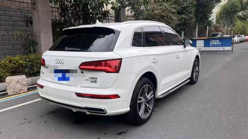 金华20年奥迪Q59