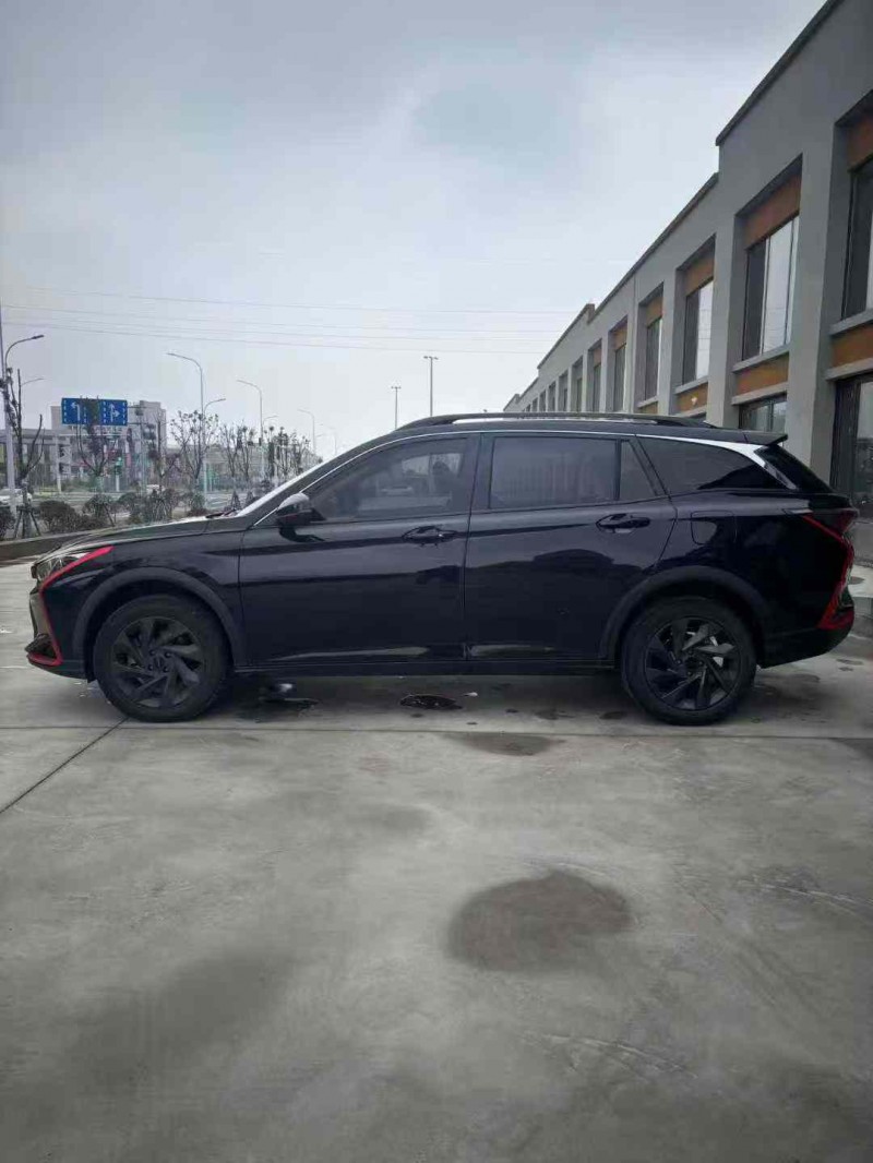 襄阳21年东风奕炫4