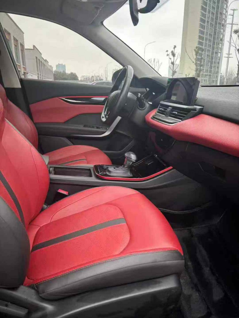 襄阳21年东风奕炫8