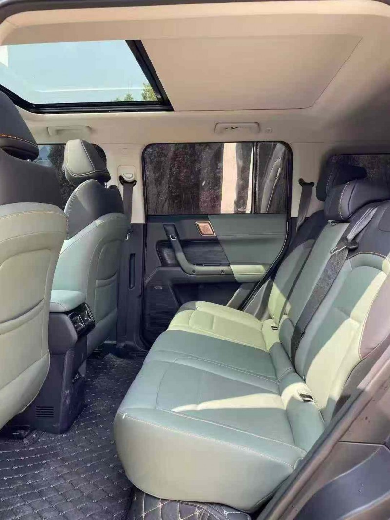 襄阳25年奇瑞ICAR7