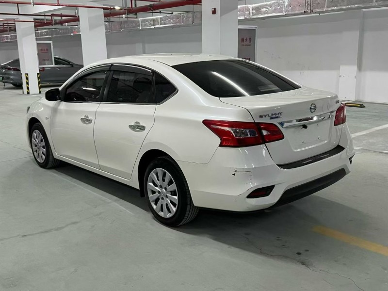 宿迁21年日产轩逸7