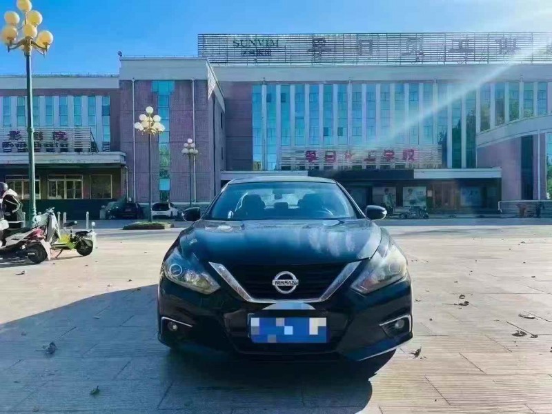 东营17年日产天籁1