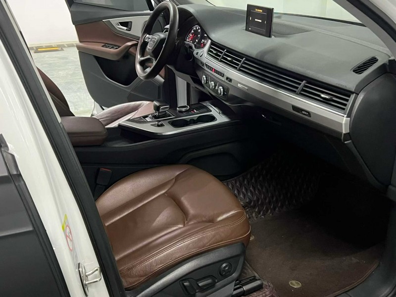 宿迁19年奥迪Q76