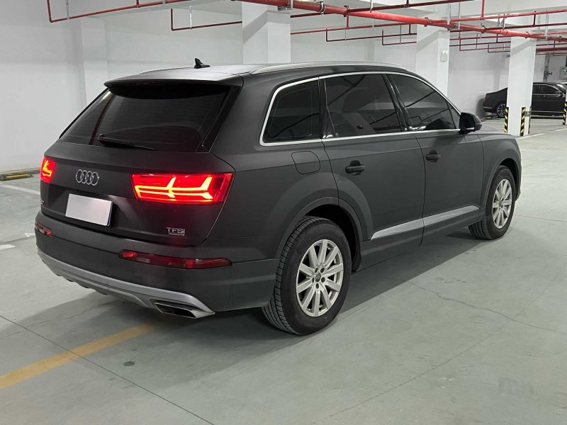 宿迁19年奥迪Q78