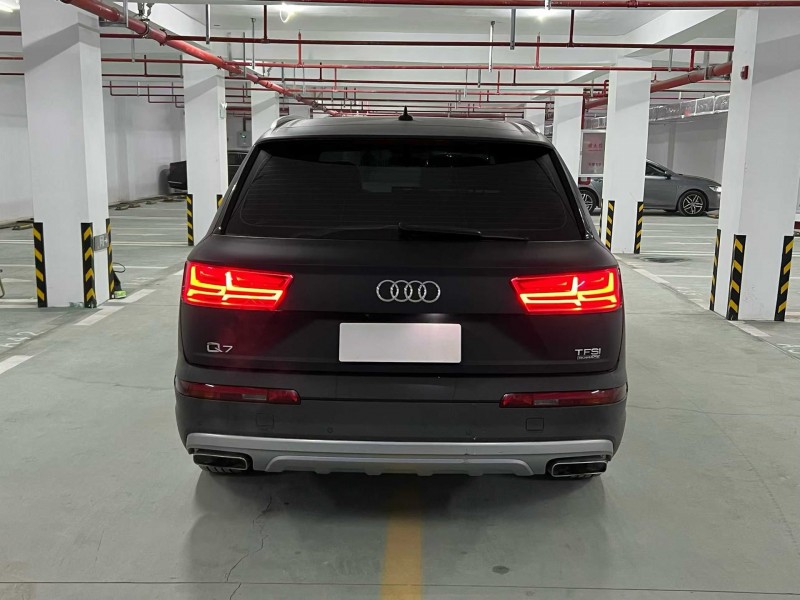 宿迁19年奥迪Q79