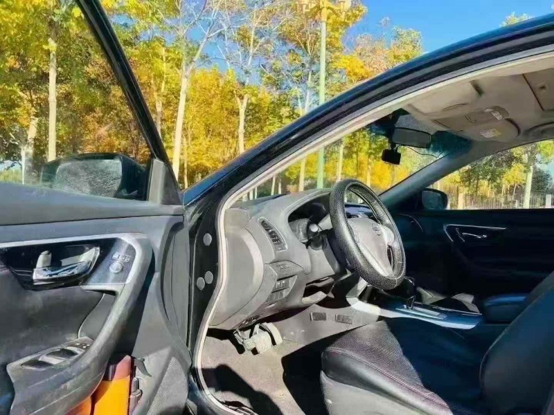 东营17年日产天籁5