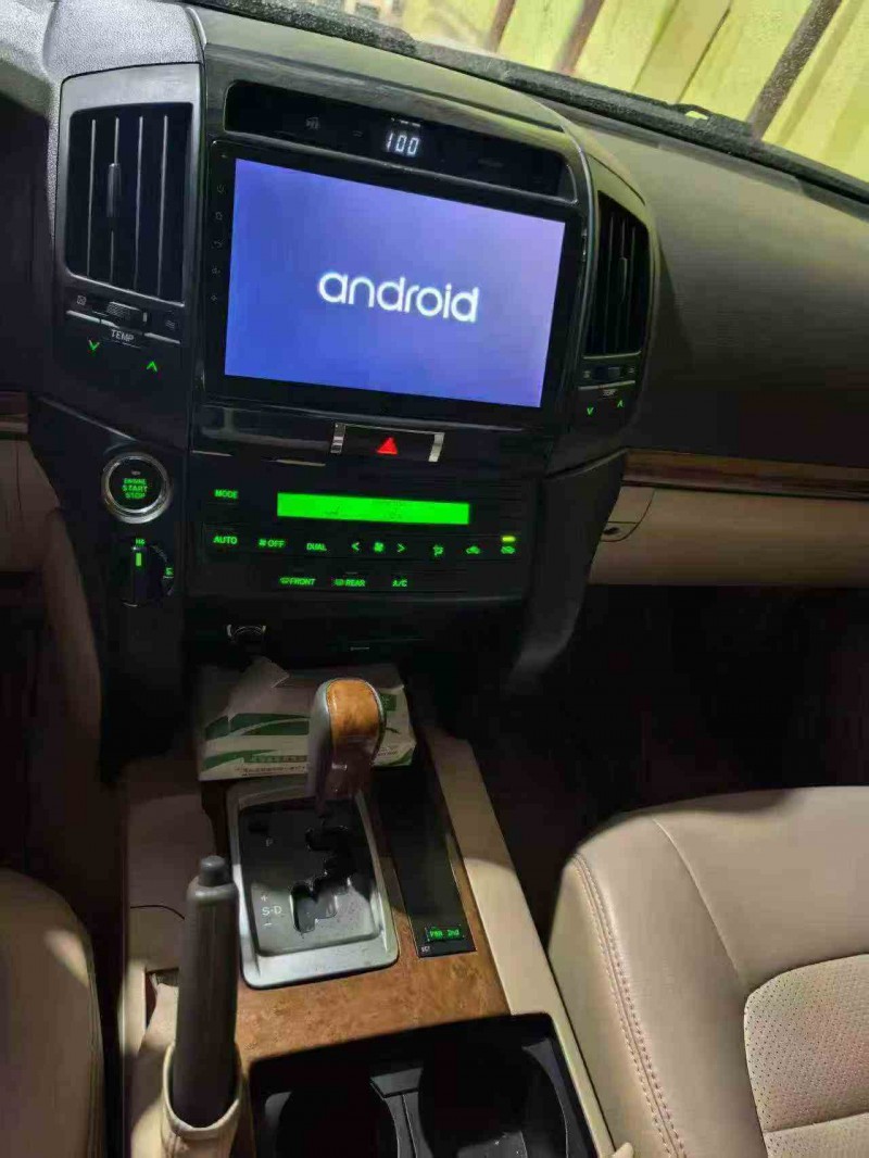 赤峰16年丰田兰德酷路泽4