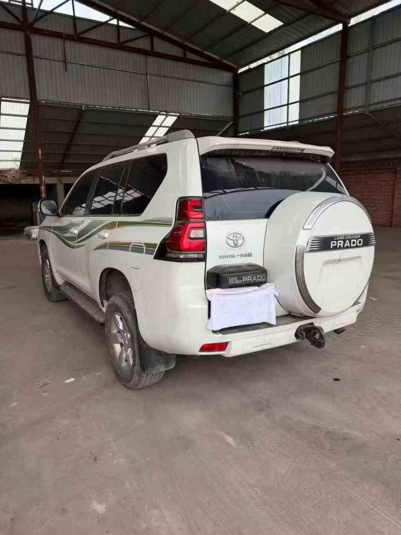 晋中14年丰田普拉多7