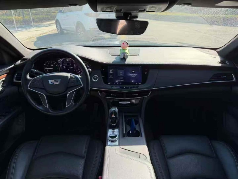 常州20年凯迪拉克CT66