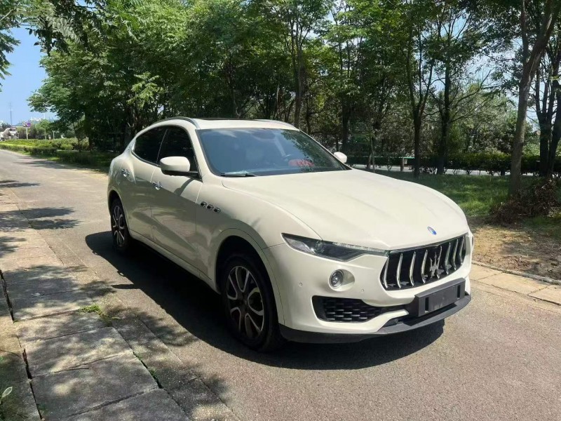 台州17年玛莎拉蒂Levante2