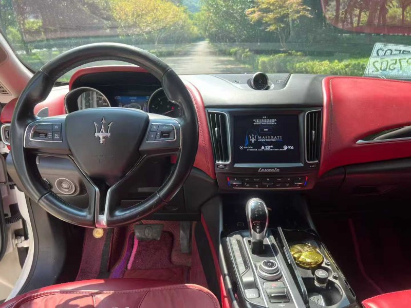 台州17年玛莎拉蒂Levante9