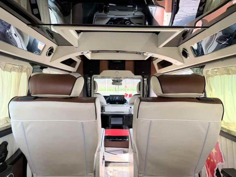 鄂州21年奔驰威霆5