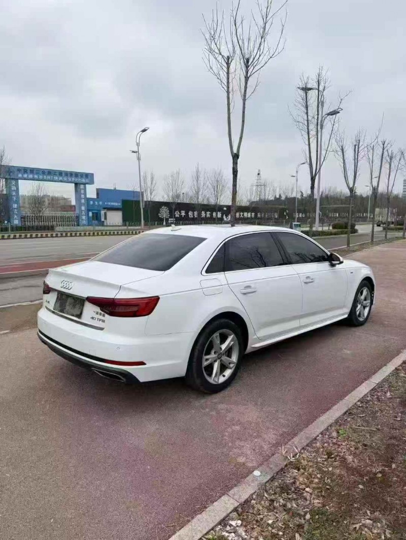 潍坊17年奥迪A4L8