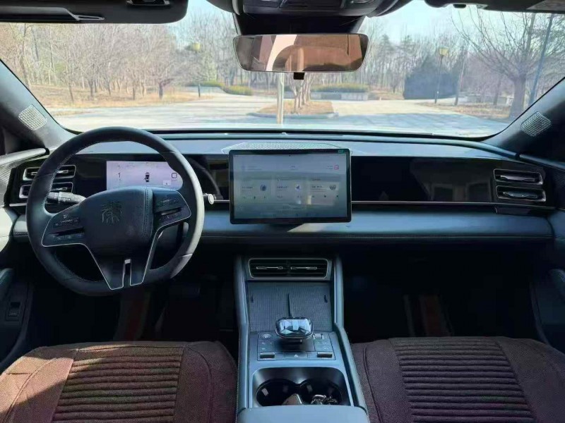 東營25年比亞迪秦5