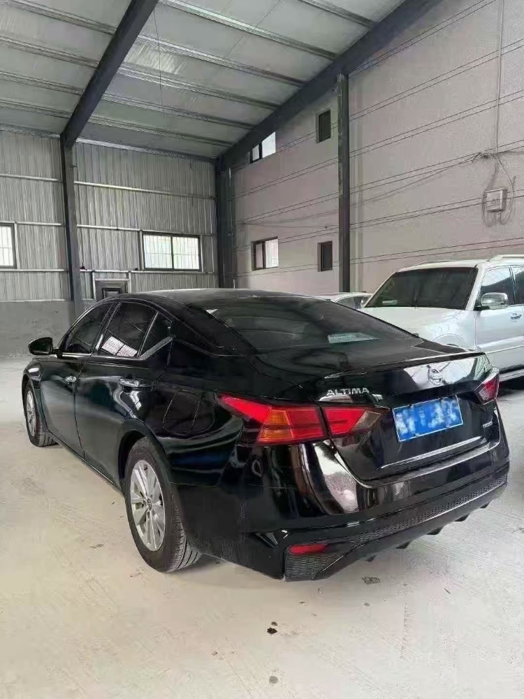 菏泽22年日产天籁5