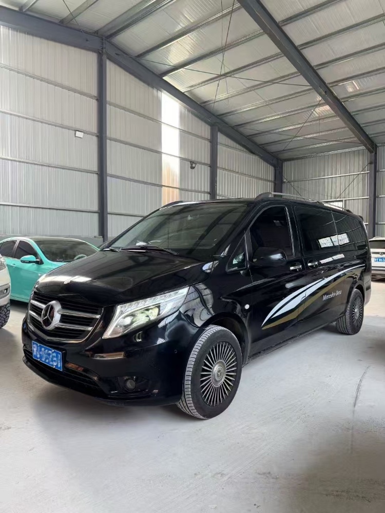 菏泽19年奔驰威霆3