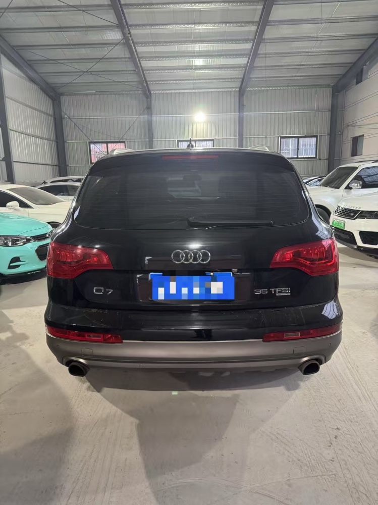 菏澤13年奧迪Q76