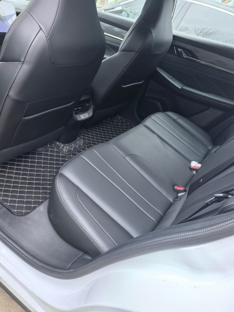 济宁25年东风风神8