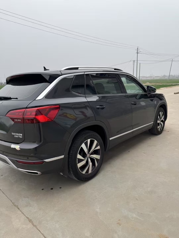 菏泽20年大众途岳7