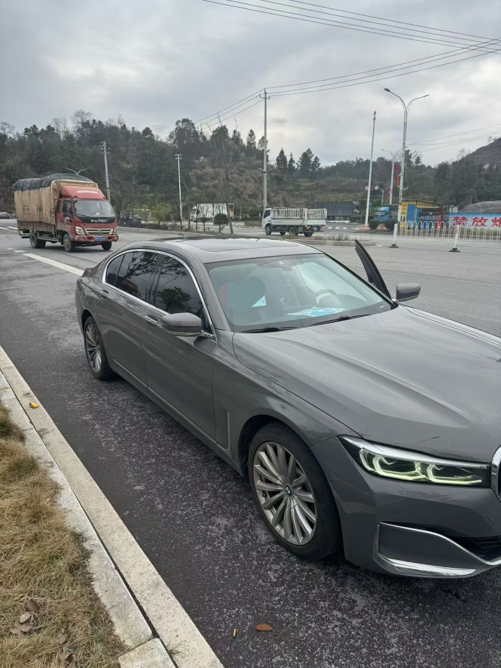 深圳21年宝马7系2