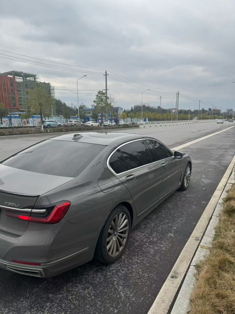 深圳21年宝马7系8