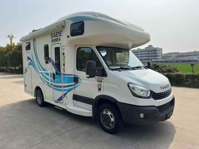苏州19年依维柯房车2