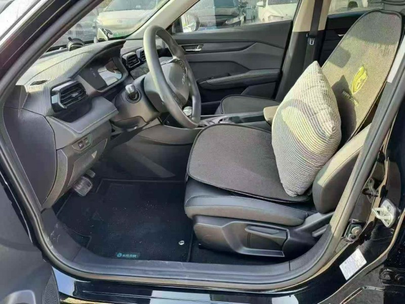 张家界25年东风奕炫3