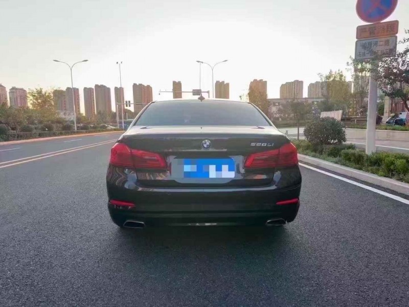 枣庄18年宝马5系9