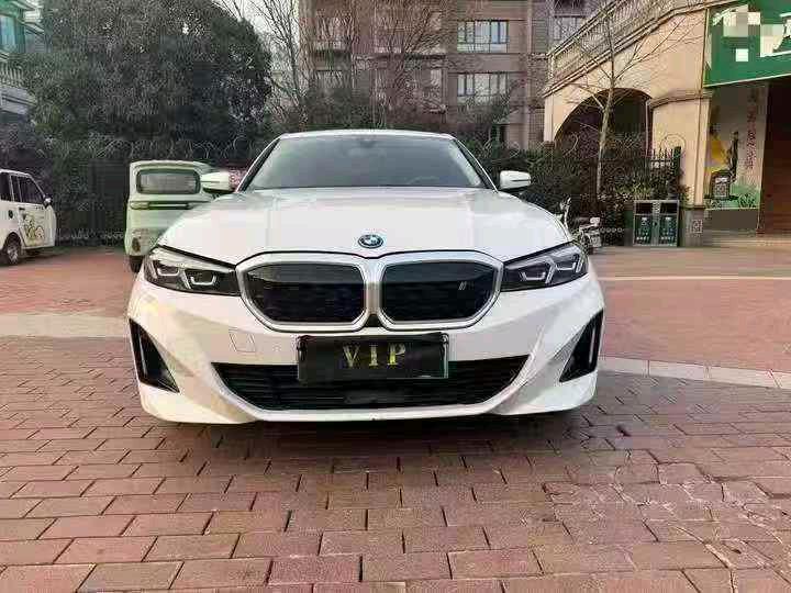 江门25年宝马I31