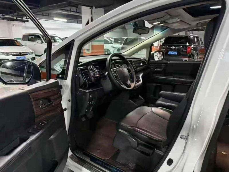 湖州19年本田艾力绅4