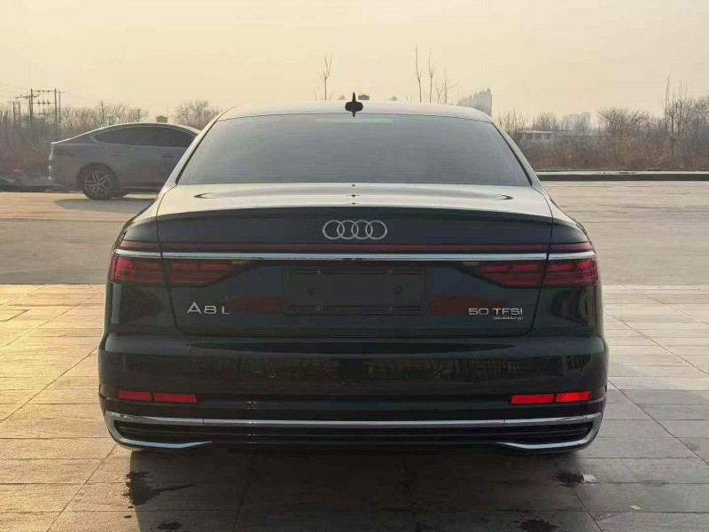 秦皇岛23年奥迪A8L9