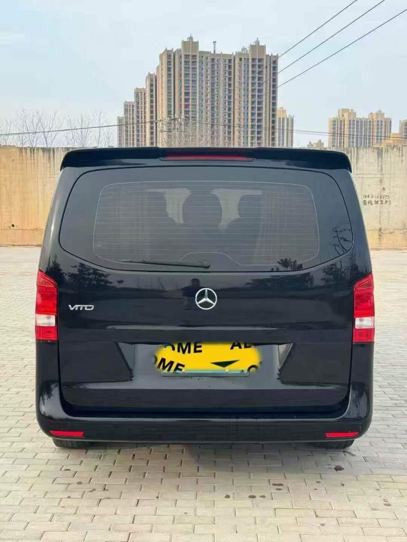 张家口23年奔驰威霆8