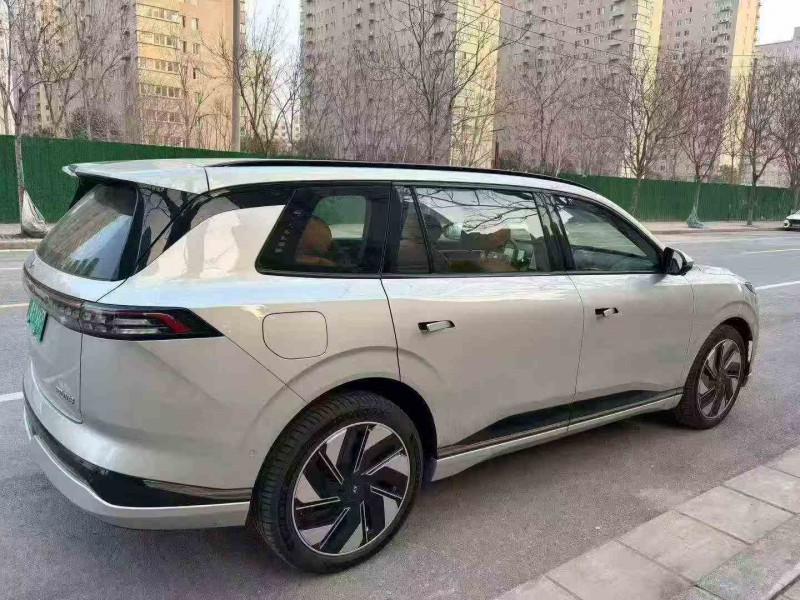 新乡26年东风奕派8