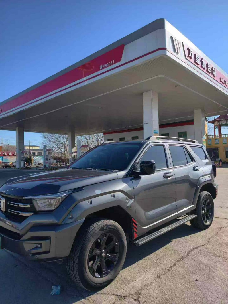 保定23年長城汽車坦克2