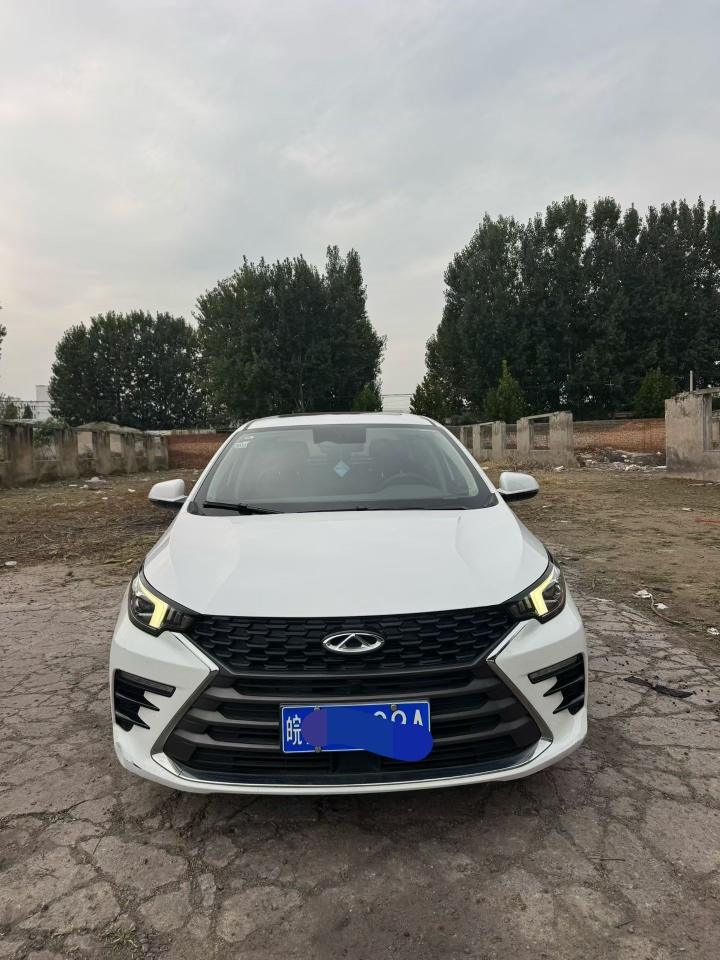 鹤壁21年奇瑞艾瑞泽1