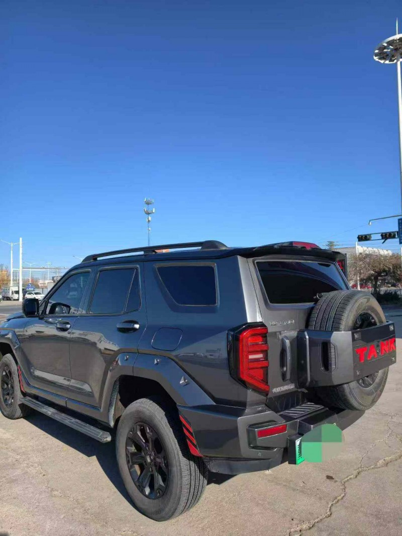 保定23年長城汽車坦克7