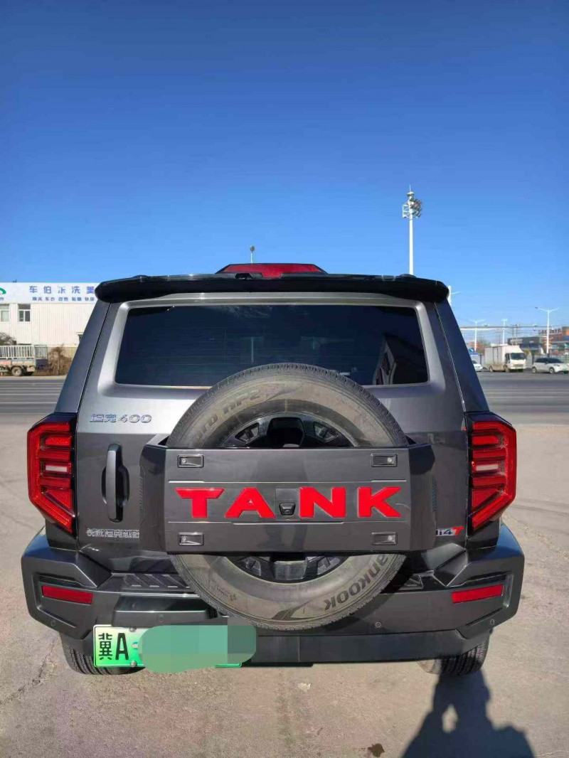 保定23年長城汽車坦克9