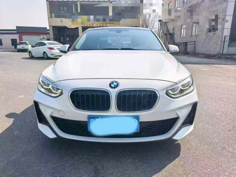 保定21年宝马1系1