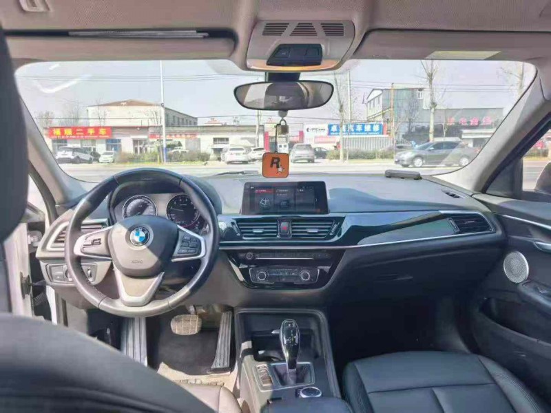 保定21年宝马1系5