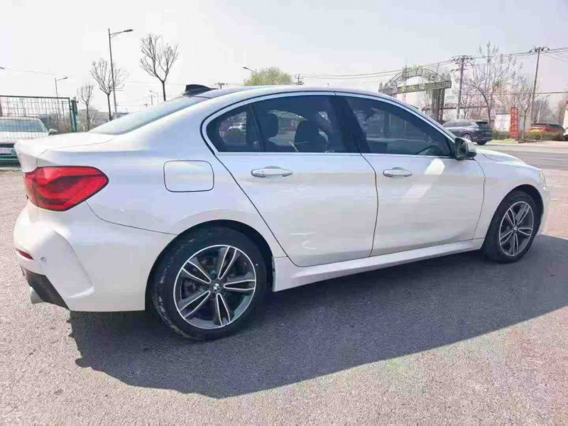 保定21年宝马1系7