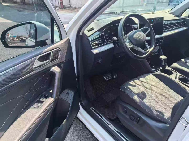 保定24年大眾途觀6