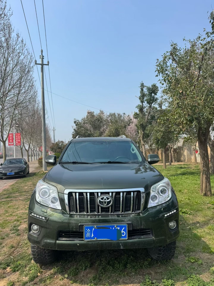 鹤壁13年丰田普拉多1