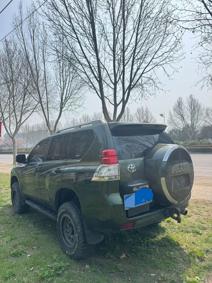 鹤壁13年丰田普拉多3