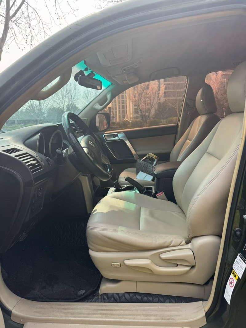 鹤壁13年丰田普拉多7