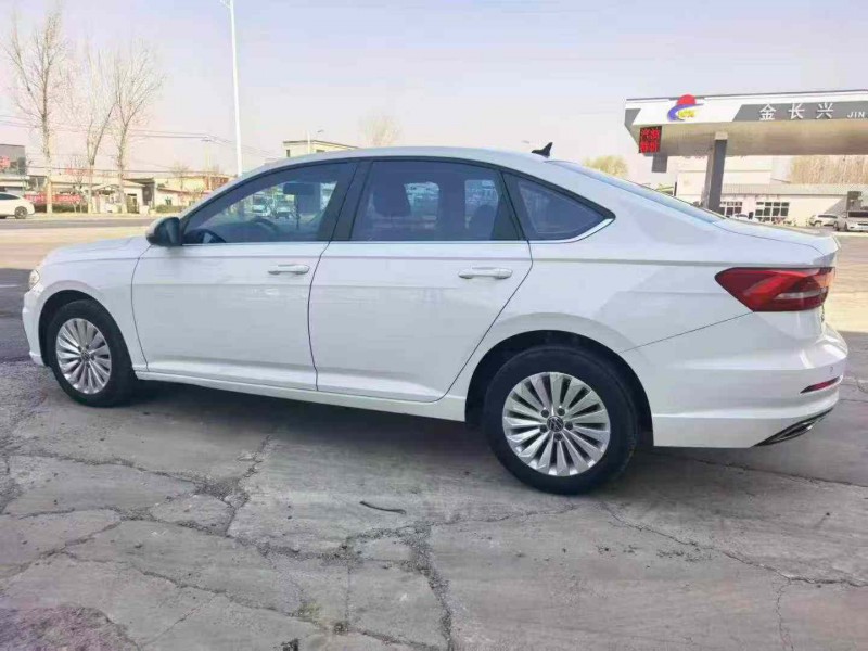 保定21年大众朗逸8