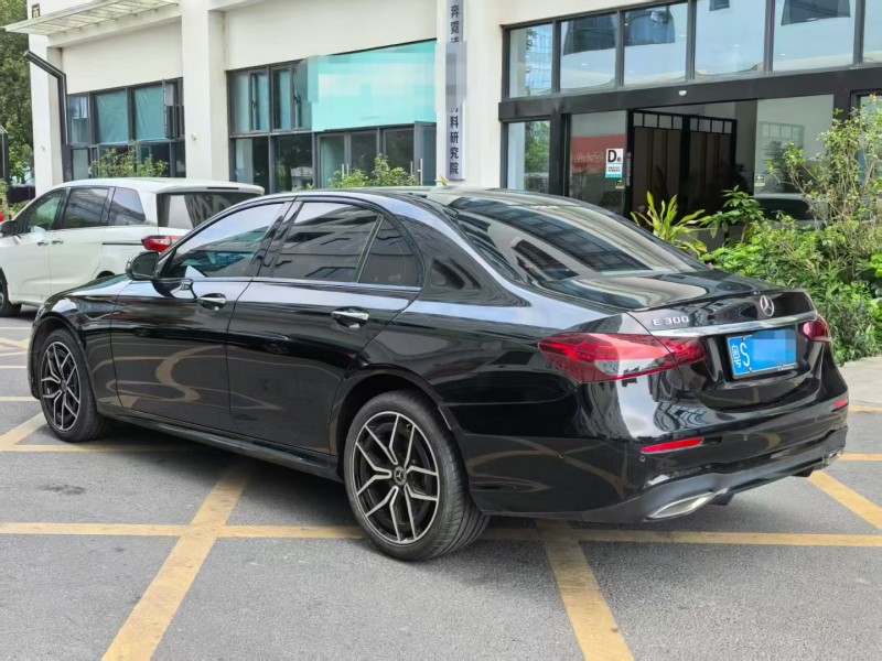 深圳23年奔驰E8
