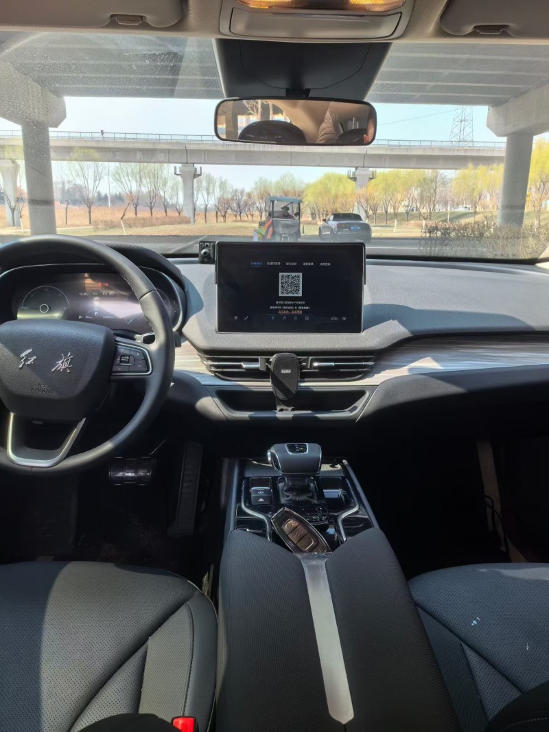 青岛24年红旗E-QM55